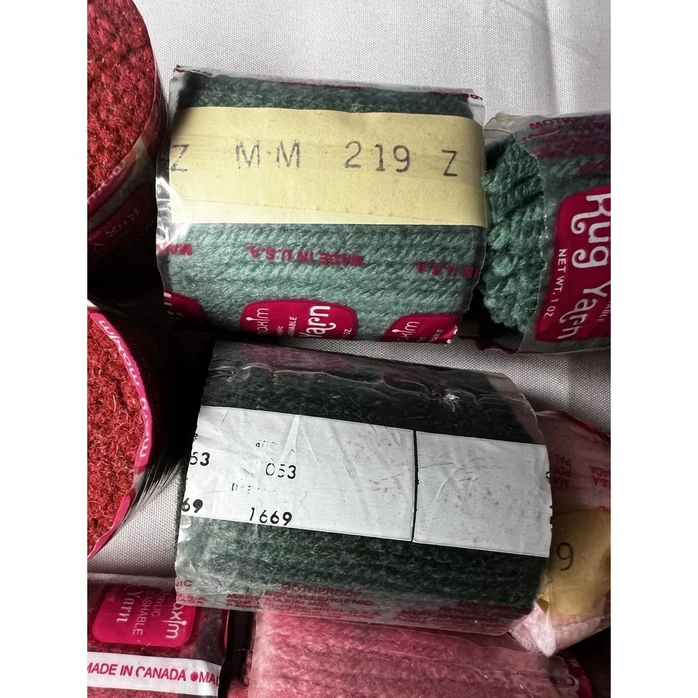 Mary Maxim Caron Pre-Cut Latch Hook Rug Yarn Large Bulk Lot Vintage Acrylic